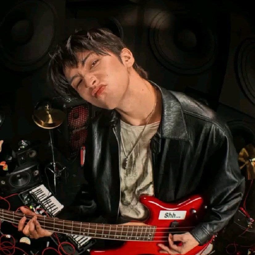 Behind-the-scenes cut of Mark