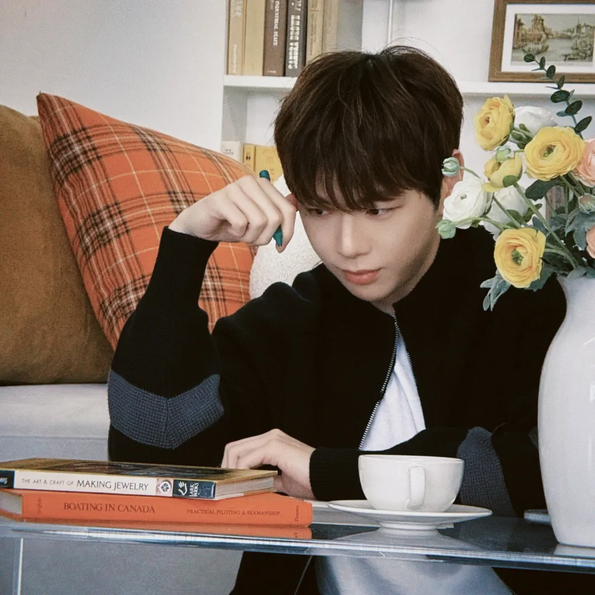 강다니엘 최근 활동샷