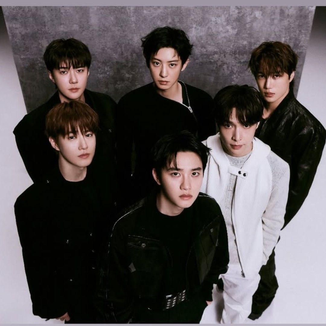 Latest photo of EXO