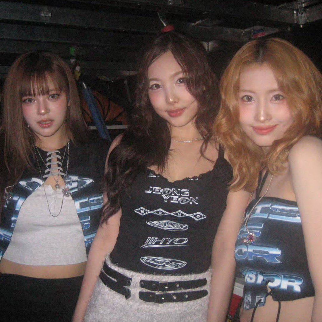 Momo (TWICE)的幕後花絮