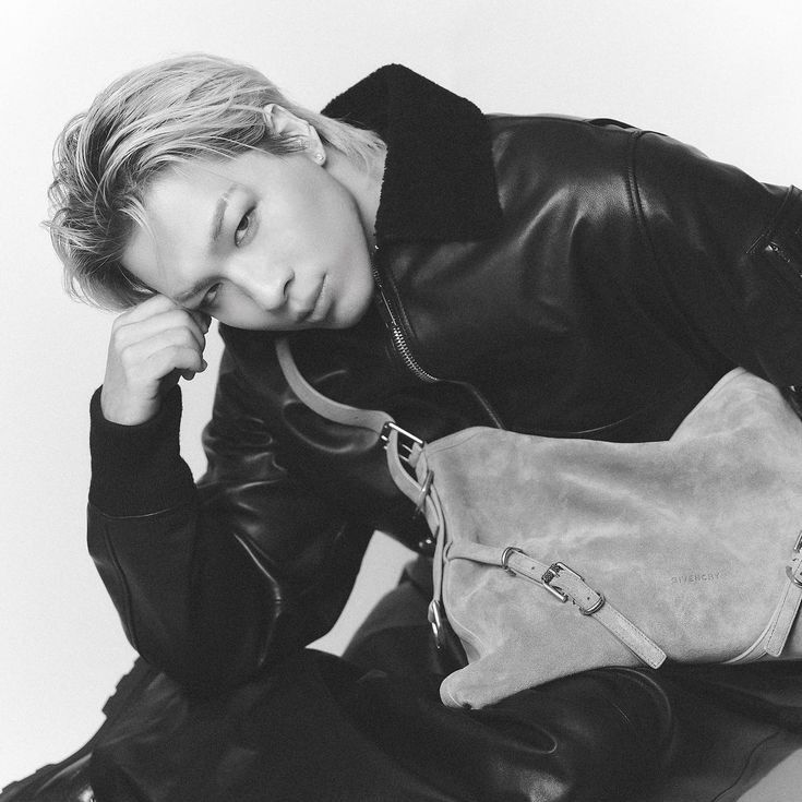 Latest photo of Taeyang (BIGBANG)