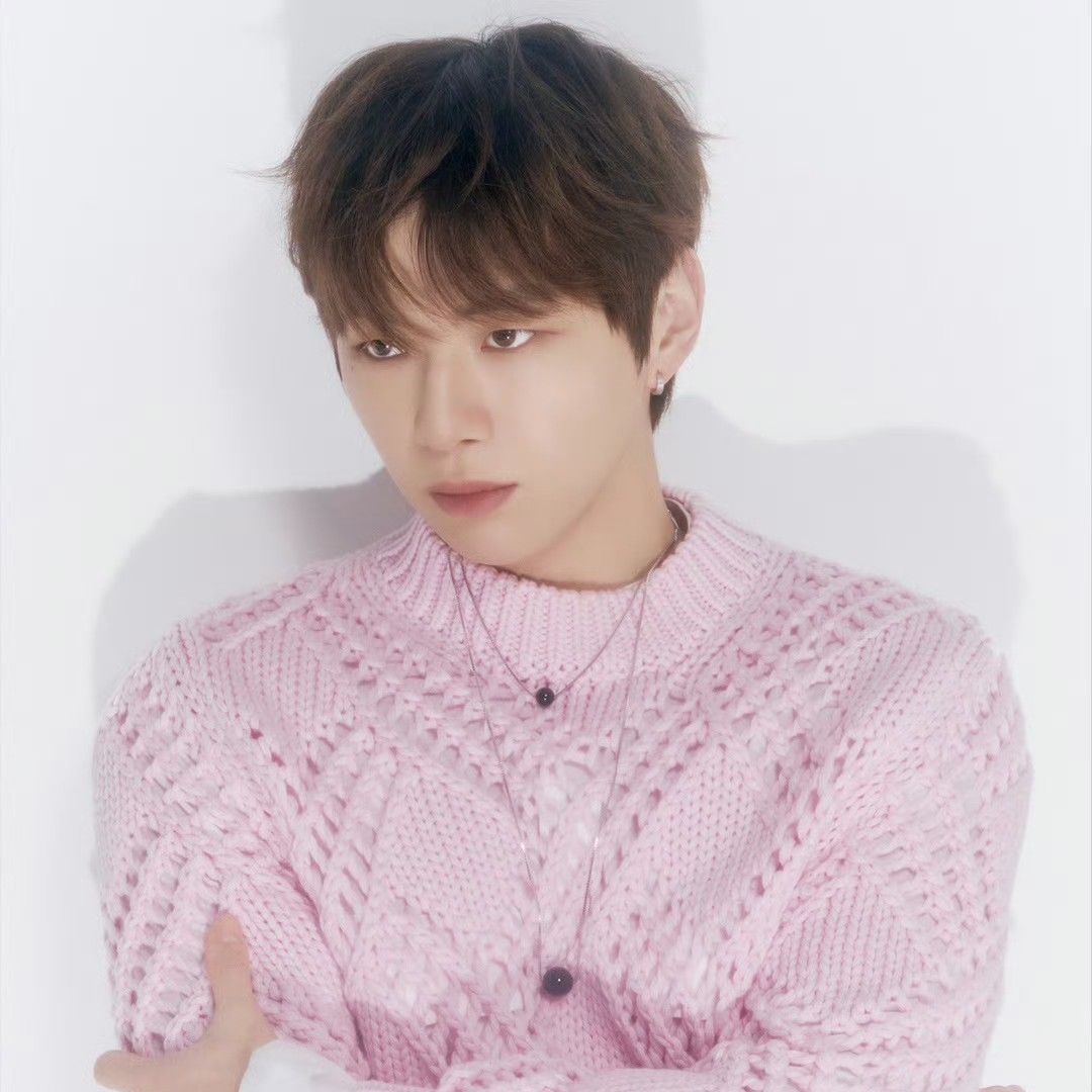 강다니엘의 비하인드 컷