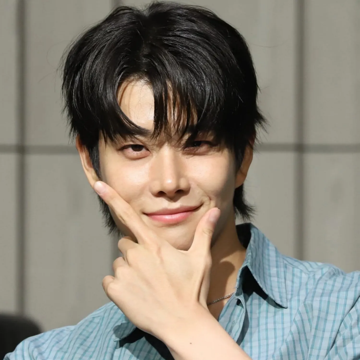 Behind-the-scenes cut of MJ (ASTRO)