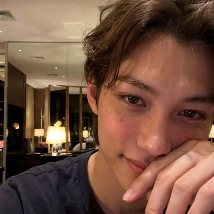 Recent activity shot of Felix (Stray Kids)