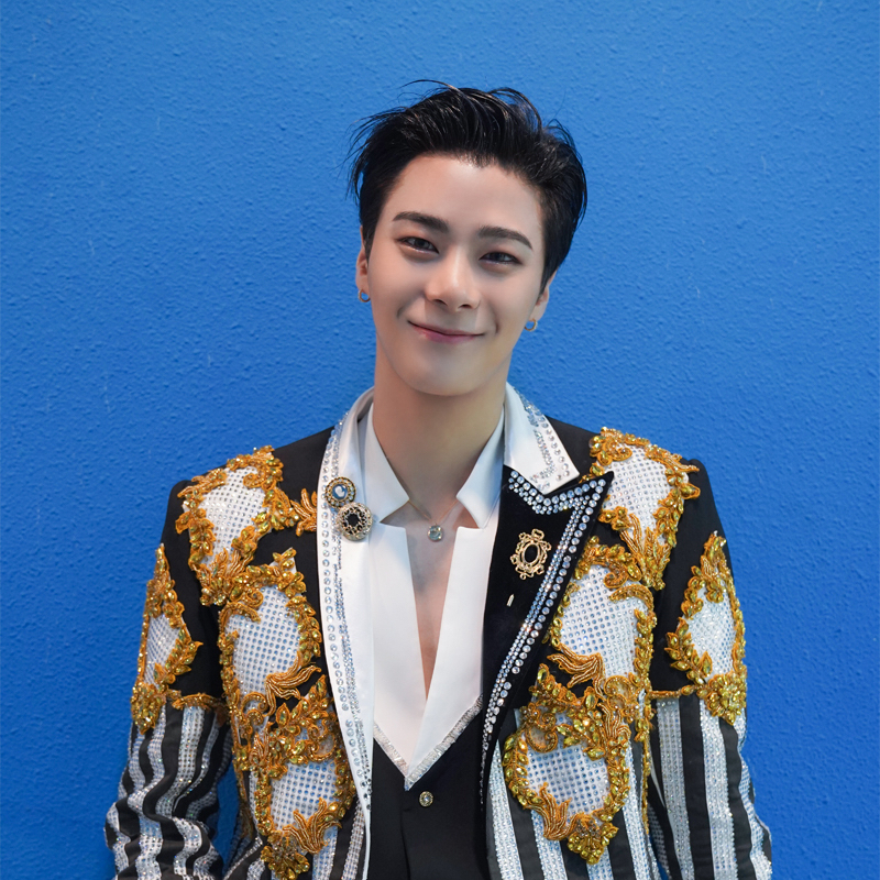 A moment captured by Moonbin (ASTRO)'s fan