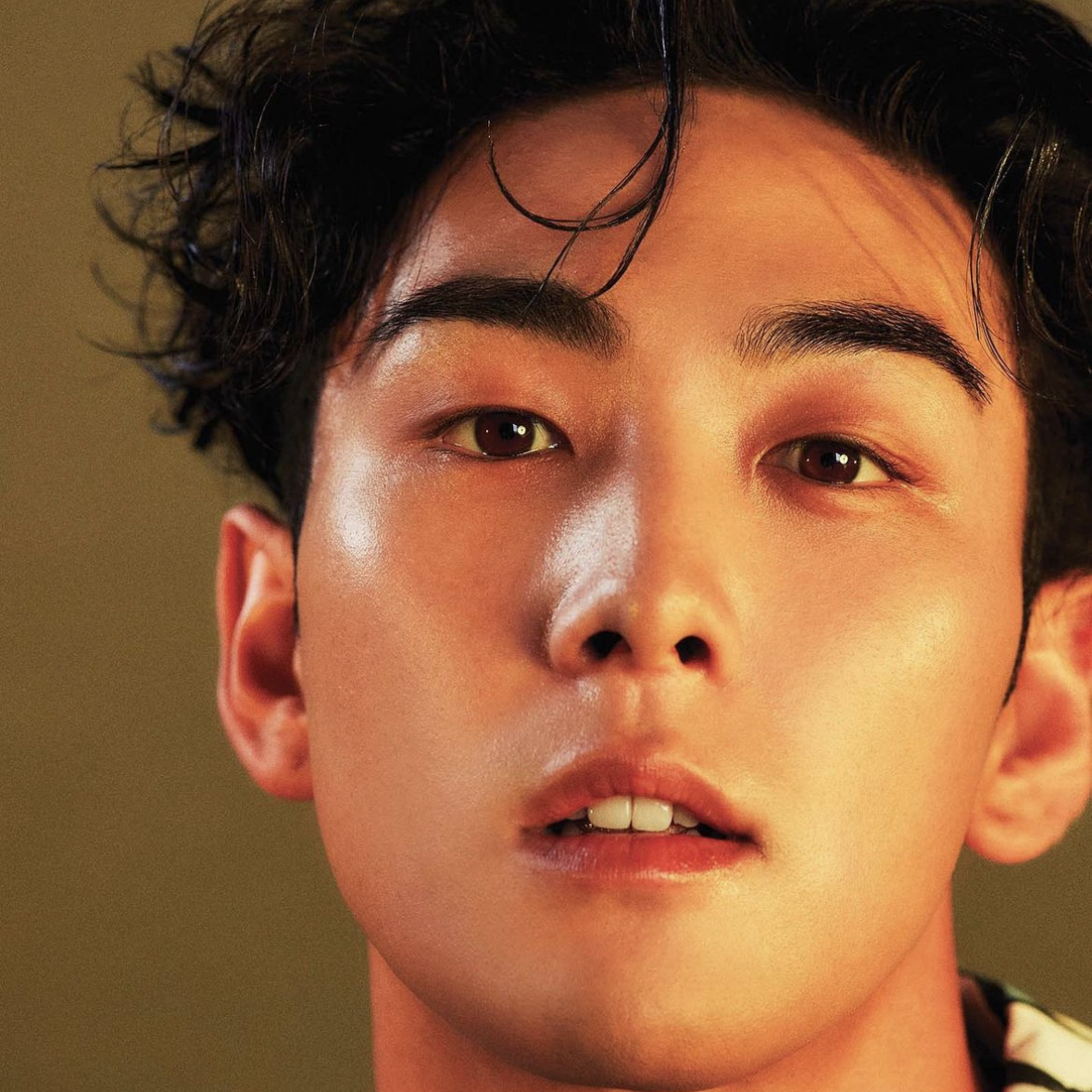 백호의 비하인드 컷