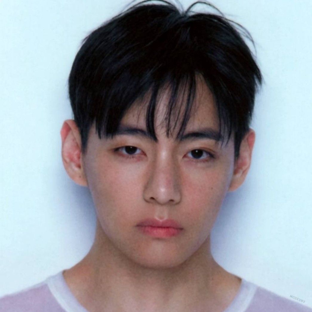 Momen yang diabadikan oleh penggemar V (BTS)