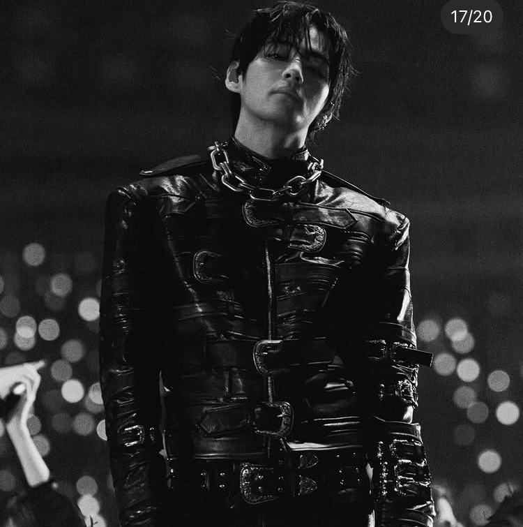 A moment captured by V (BTS)'s fan