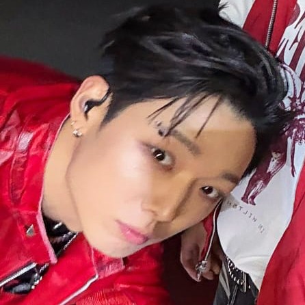 通过投票选出的BOBBY (iKON)人气头像