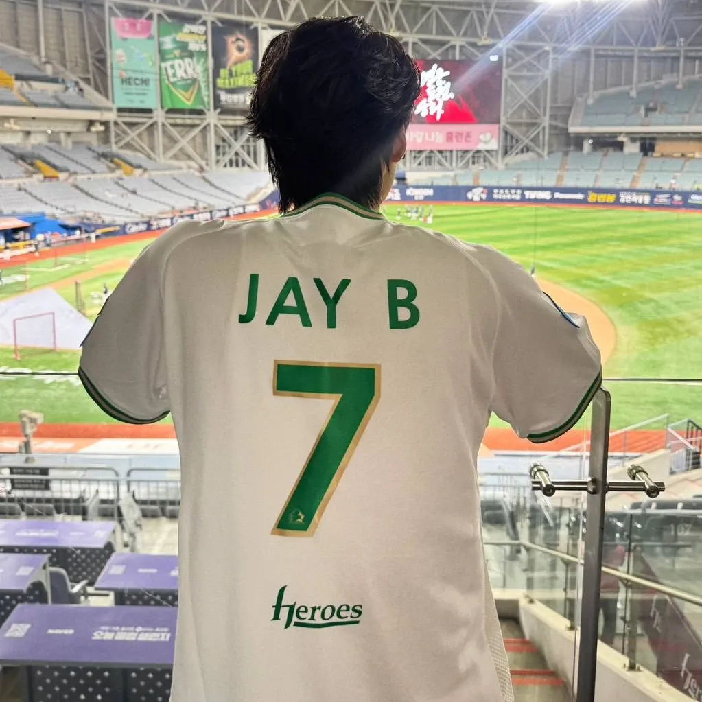 Behind-the-scenes cut of JAY B (GOT7)
