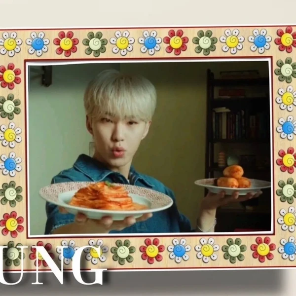 Foto profil Hoshi (SEVENTEEN) terpopuler hasil voting