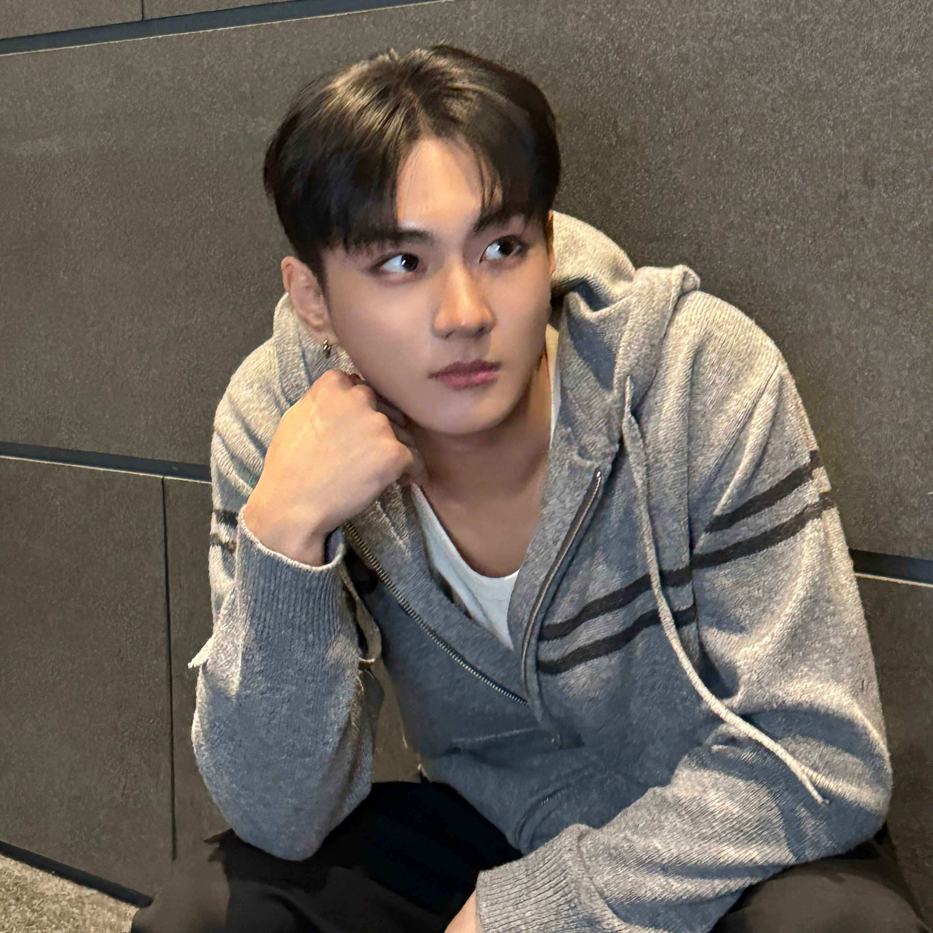 Behind-the-scenes cut of Jungwon (ENHYPEN)