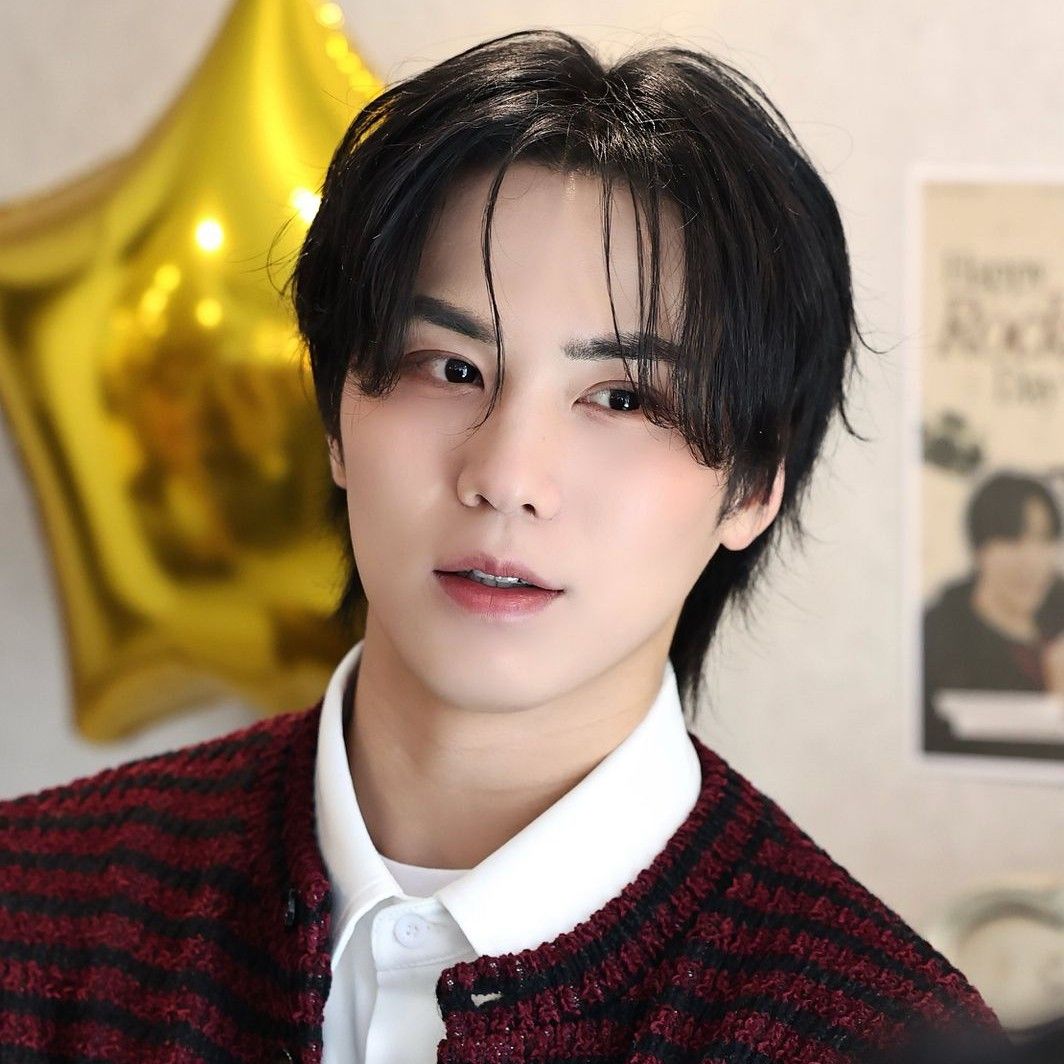 A moment captured by Rocky's fan