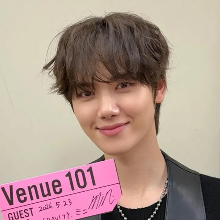 Latest photo of Minhee (CRAVITY)