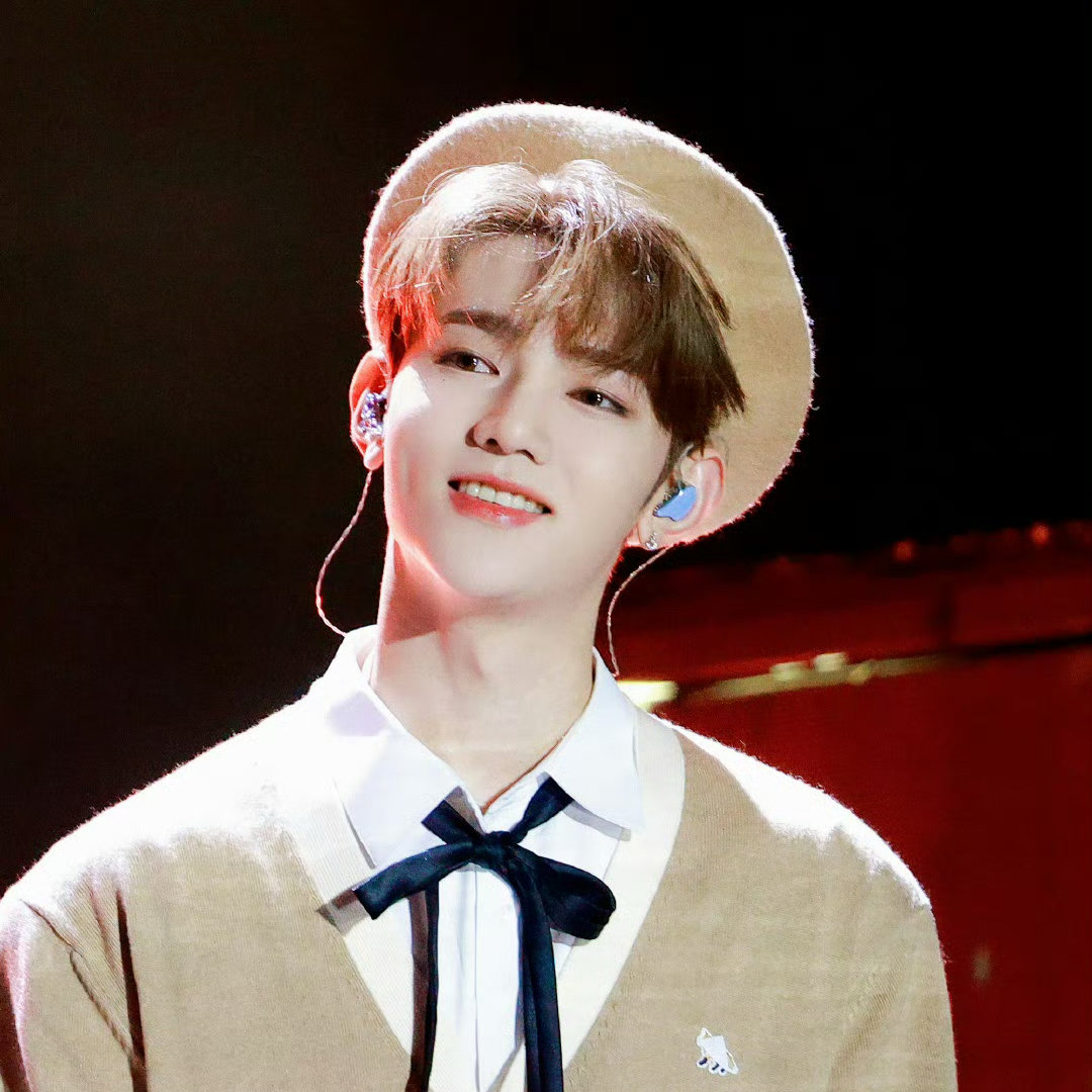 A moment captured by Zhang Hao (ZEROBASEONE)'s fan