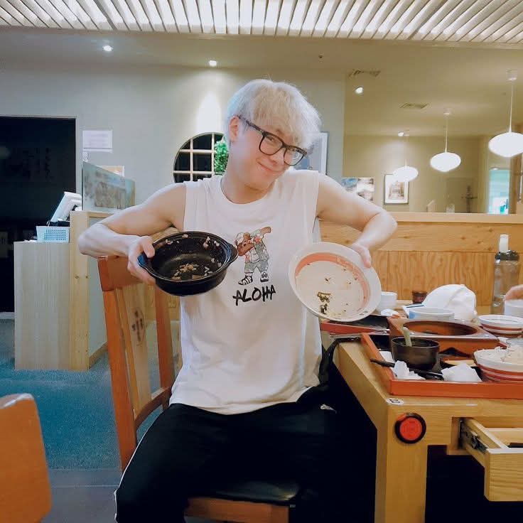 Behind-the-scenes cut of Moonbin (ASTRO)