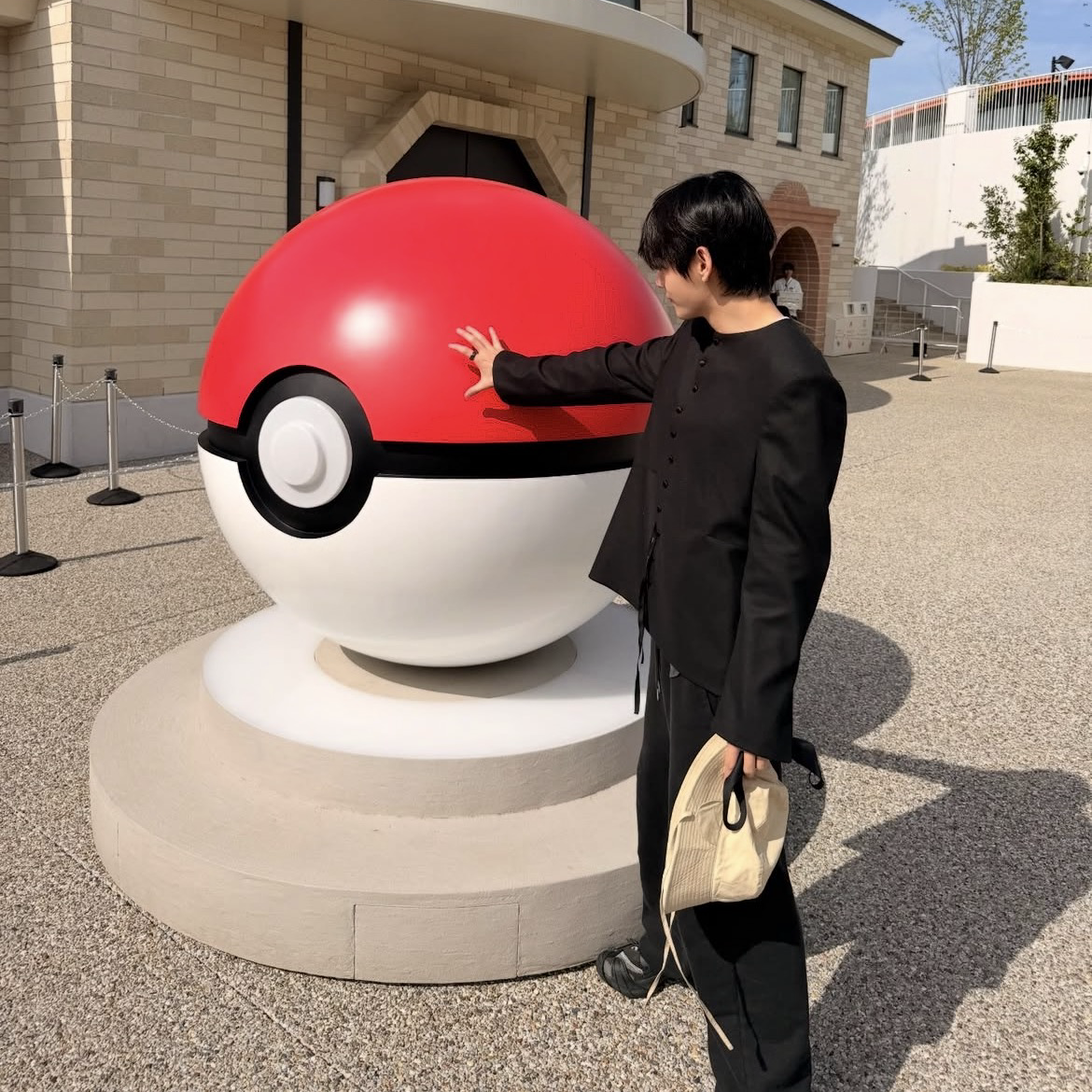 Latest photo of V (BTS)