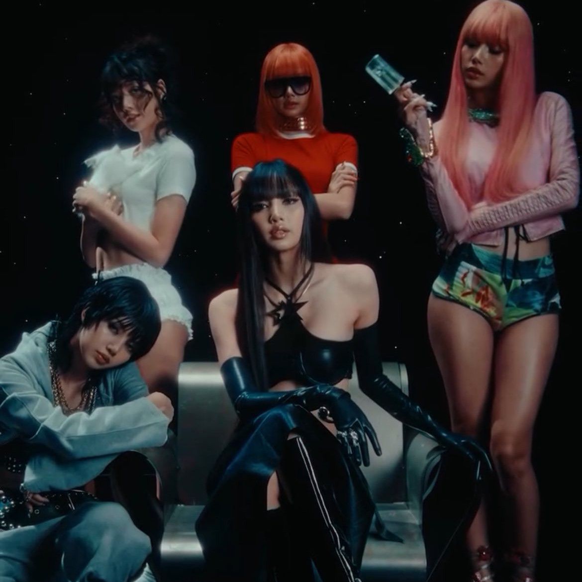 리사 (BLACKPINK)의 최신 사진