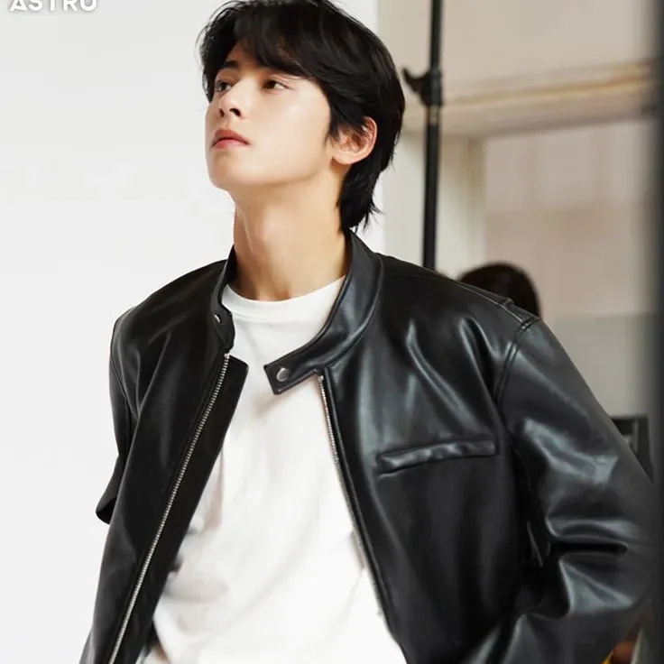 Recent activity shot of Eunwoo (ASTRO)