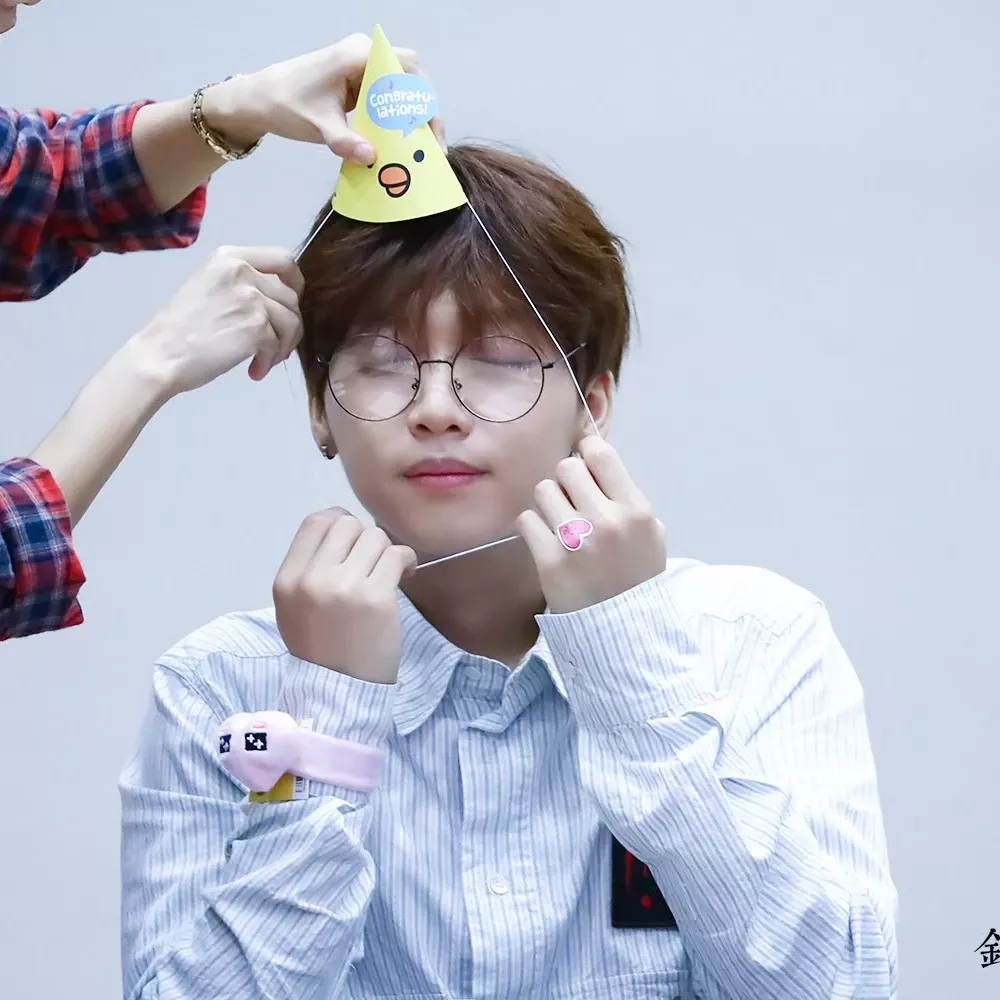 Behind-the-scenes cut of Jeong Sewoon