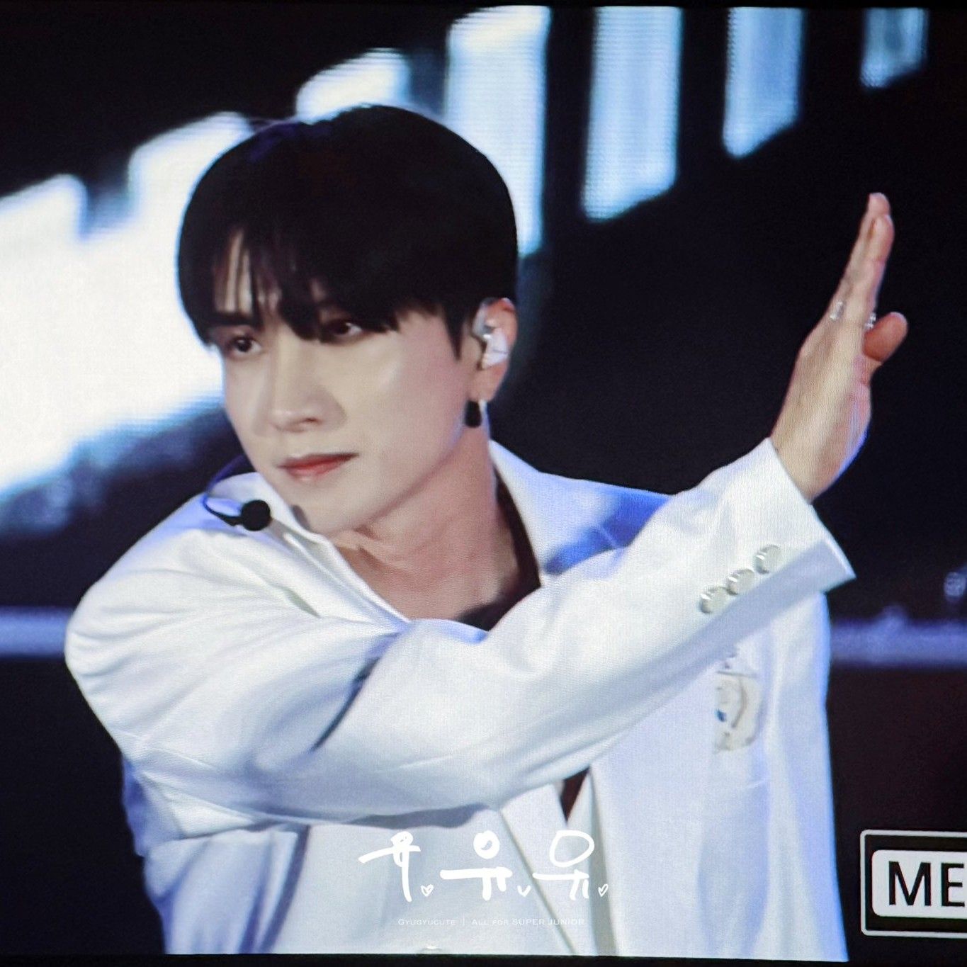 Recent activity shot of Leeteuk (Super Junior)