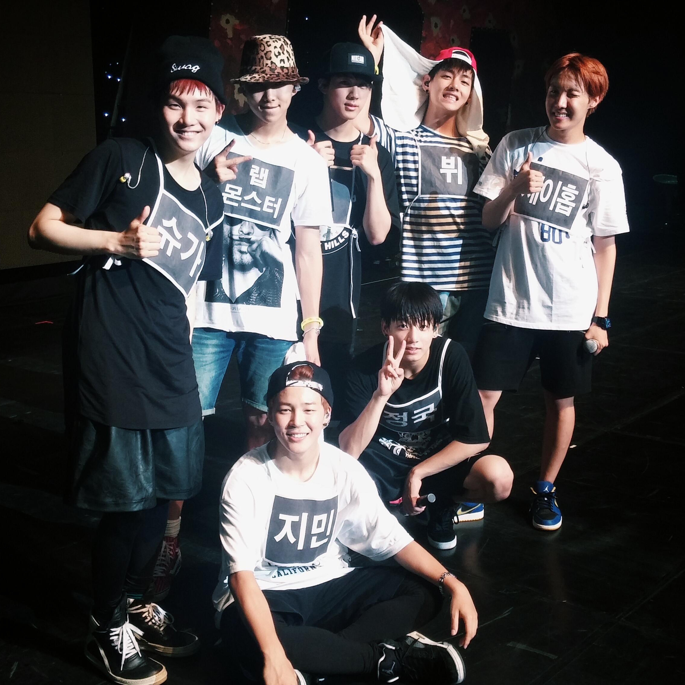 Foto aktivitas terbaru BTS