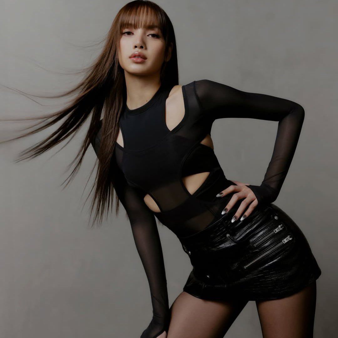 리사 (BLACKPINK)의 최신 사진