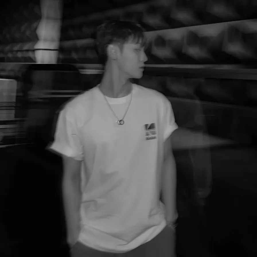 Latest photo of Chan (A.C.E)