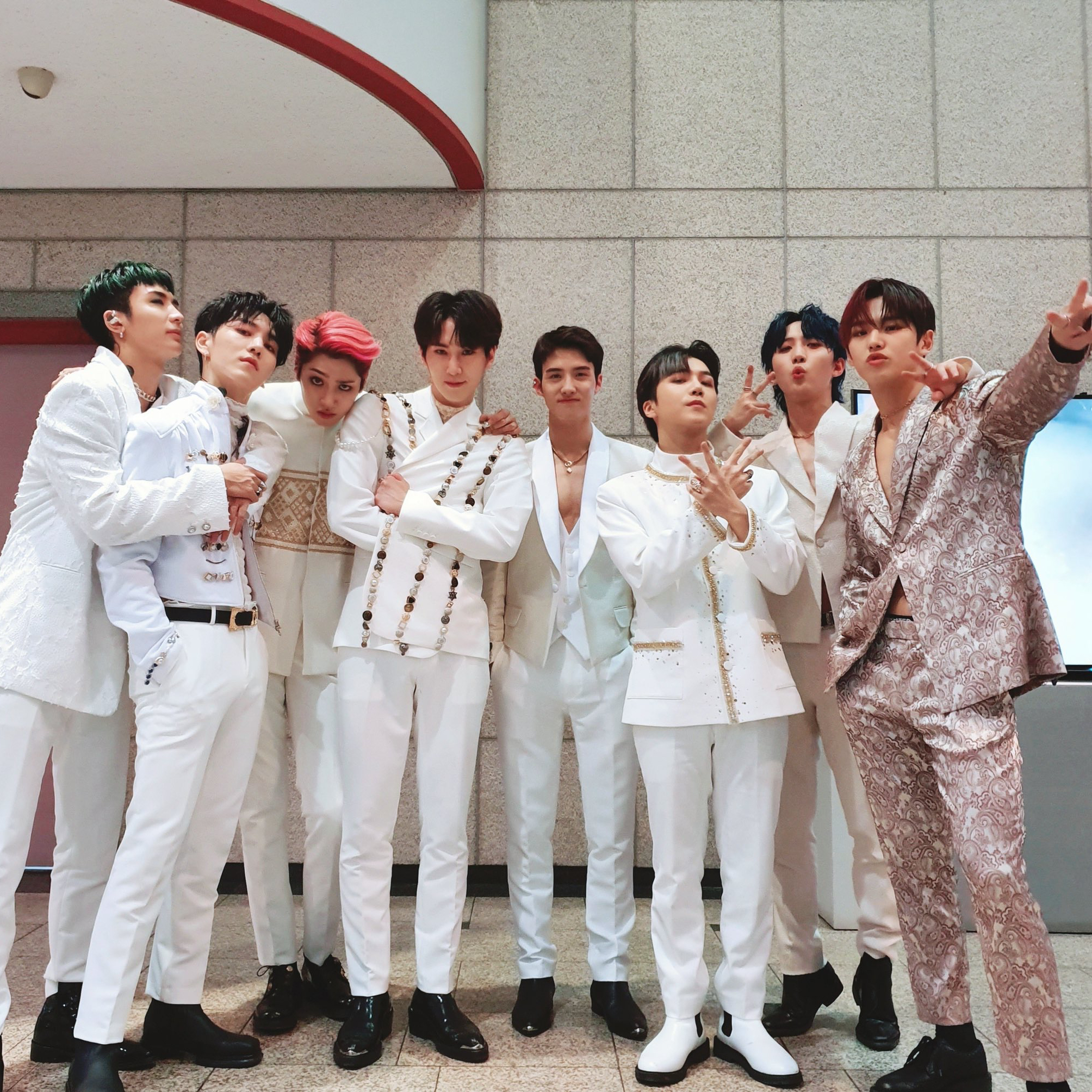 Behind-the-scenes cut of PENTAGON