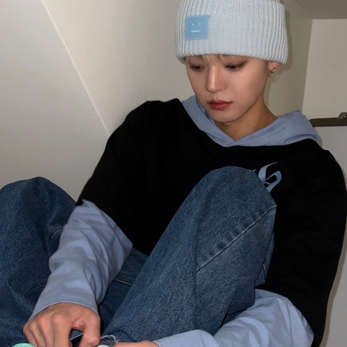 A moment captured by Chan (A.C.E)'s fan