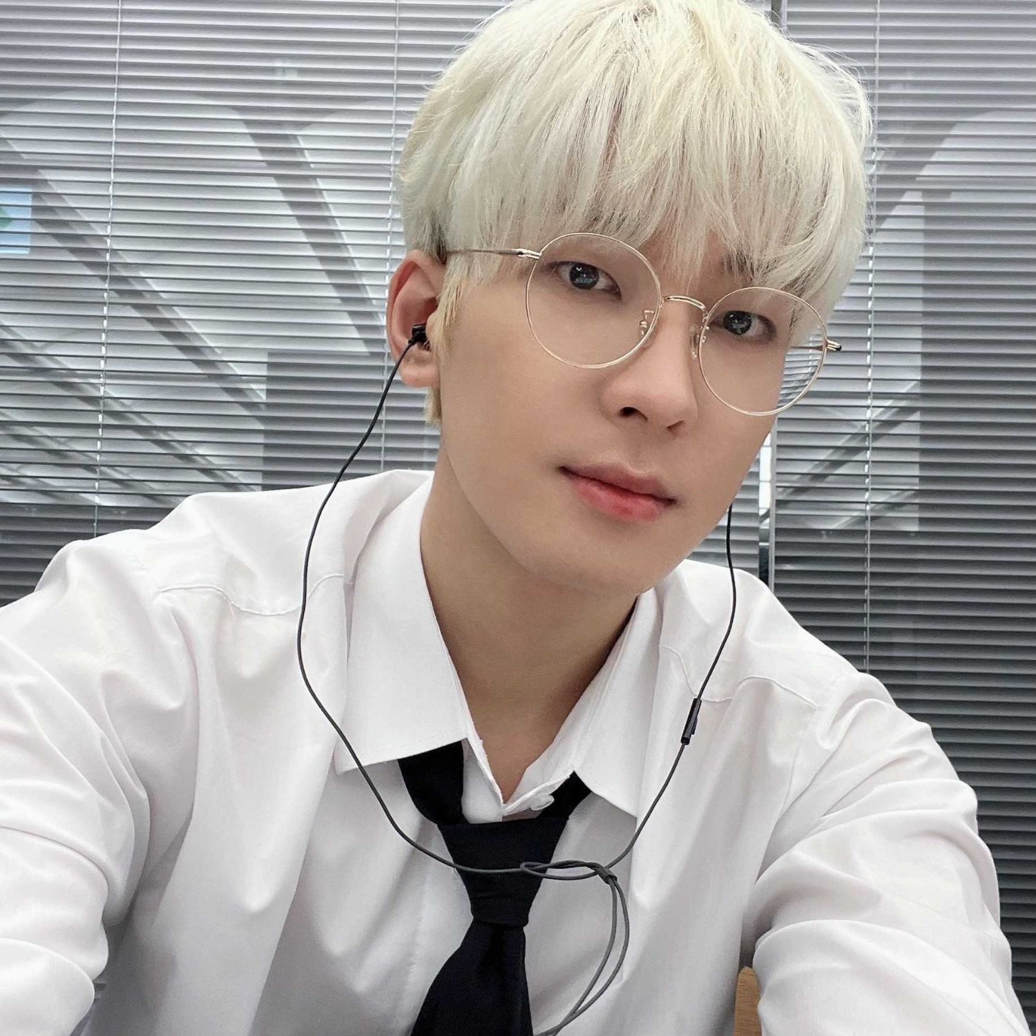 Behind-the-scenes cut of Wonwoo (SEVENTEEN)