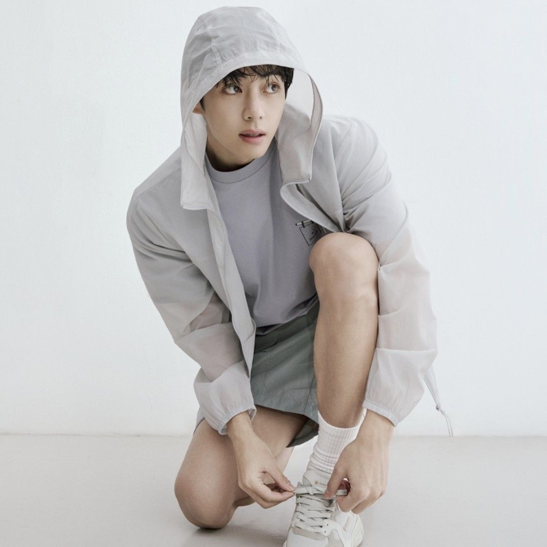 A moment captured by V (BTS)'s fan