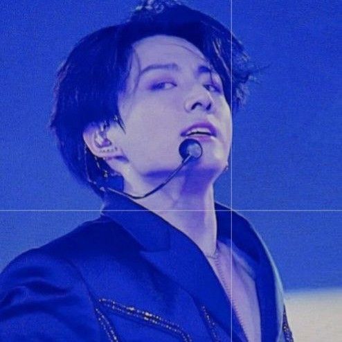 Foto aktivitas terbaru Jungkook (BTS)