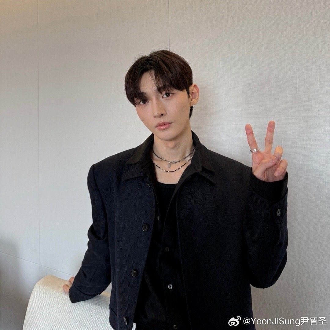 Latest photo of Yoon Jisung