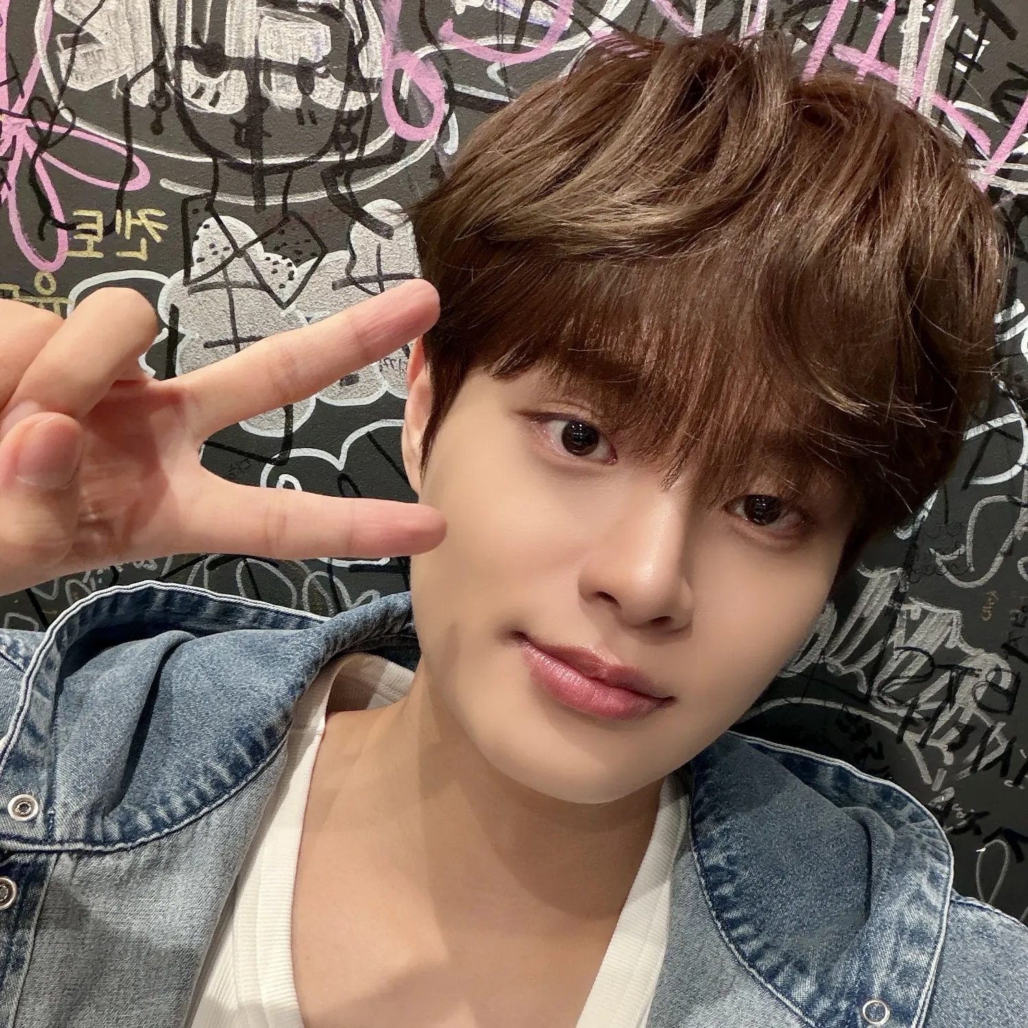 Recent activity shot of Lee Daehwi (AB6IX)