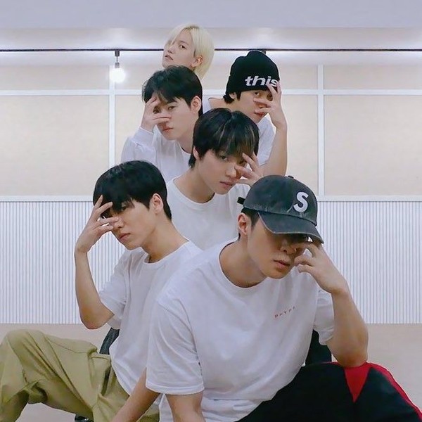 Shining profile picture of ONF on today's Choeaedol