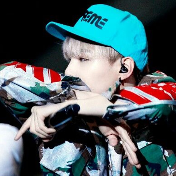 슈가 (방탄소년단)의 비하인드 컷