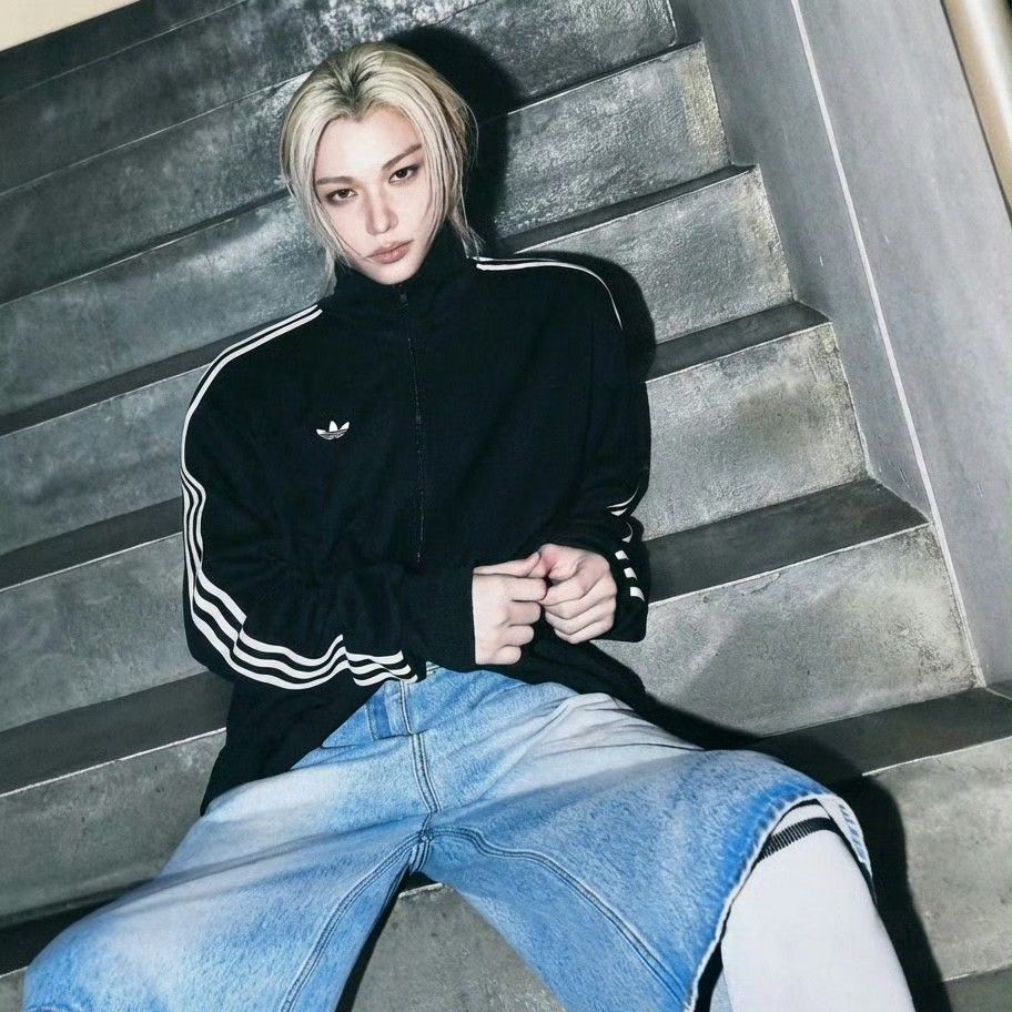 Behind-the-scenes cut of Felix (Stray Kids)