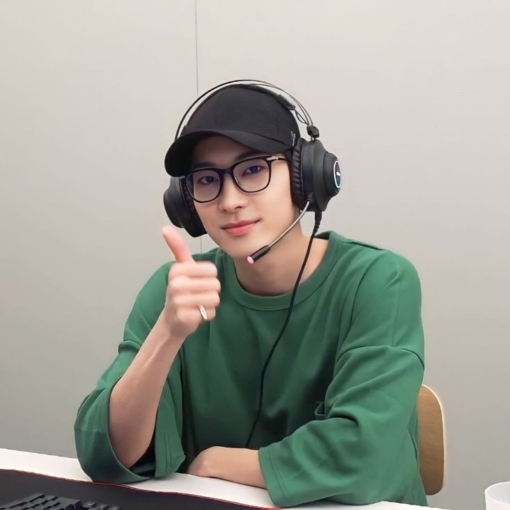 원우 (세븐틴)의 최신 사진