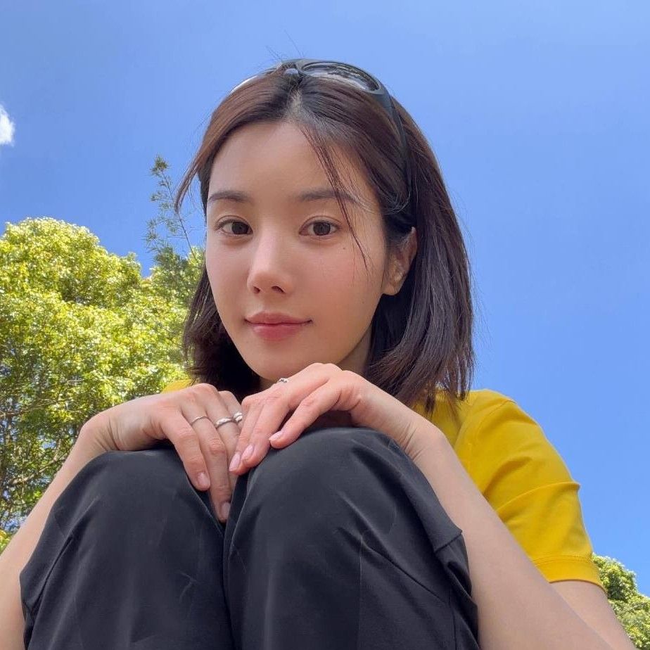 Behind-the-scenes cut of Kwon Eunbi