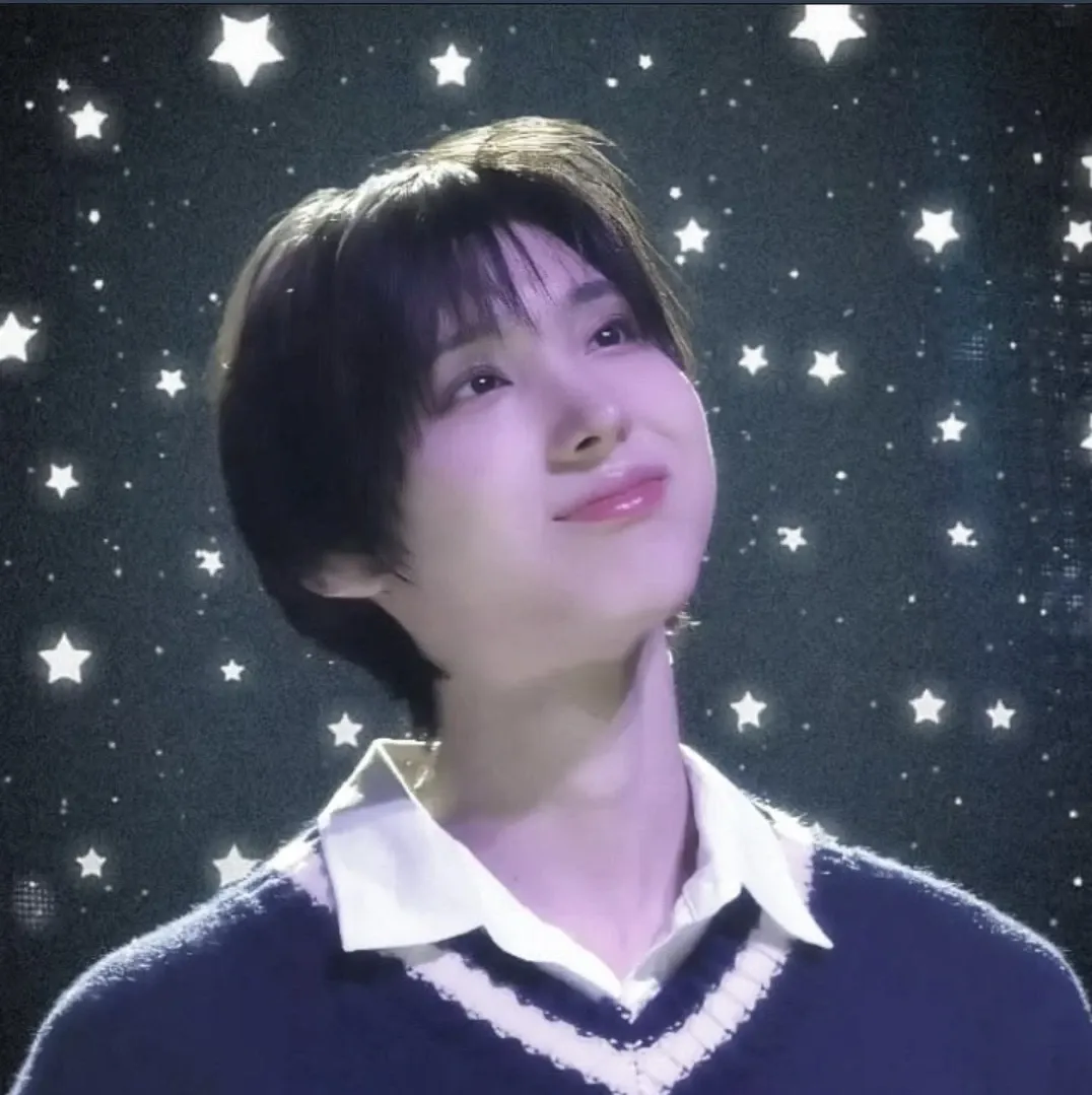 A moment captured by Juwang (KickFlip)'s fan