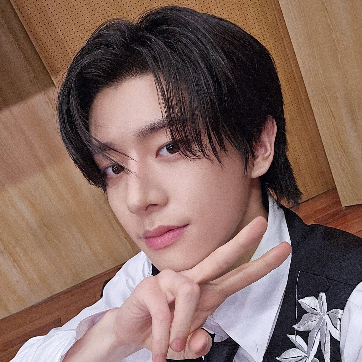 Recent activity shot of ENHYPEN