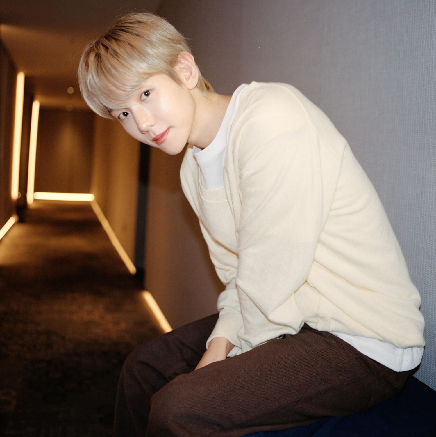 백현 (EXO)의 비하인드 컷