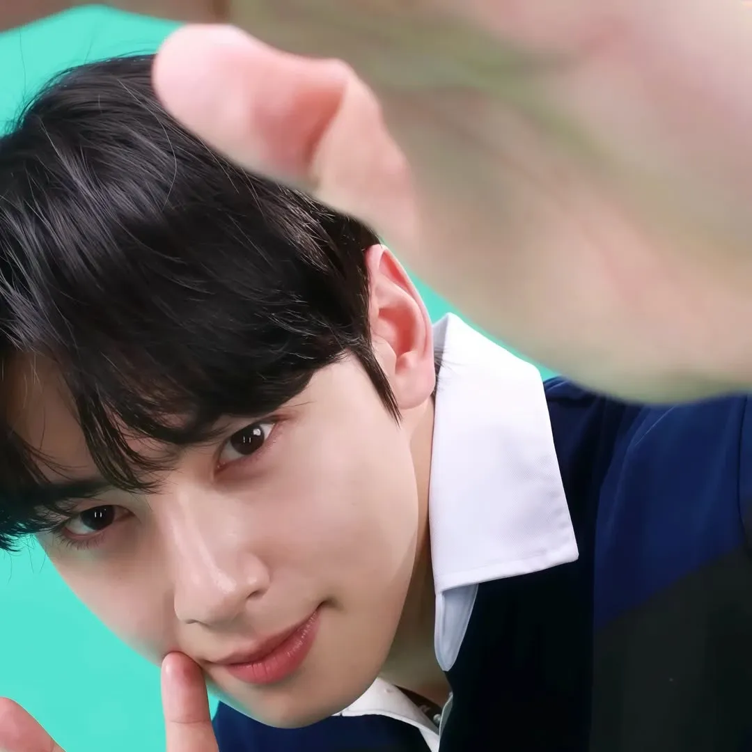 Momen yang diabadikan oleh penggemar Eunwoo (ASTRO)
