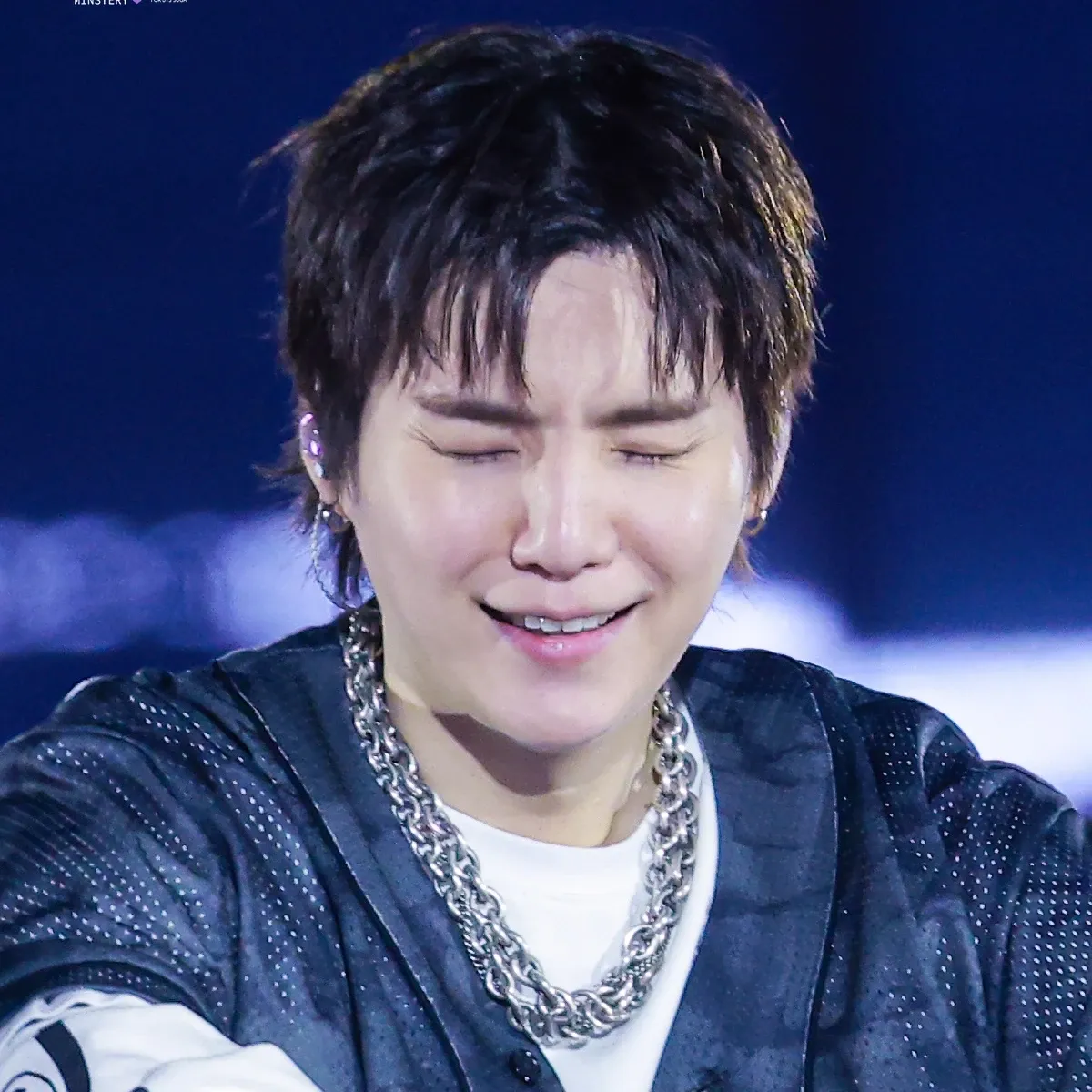 Foto terbaru SUGA (BTS)