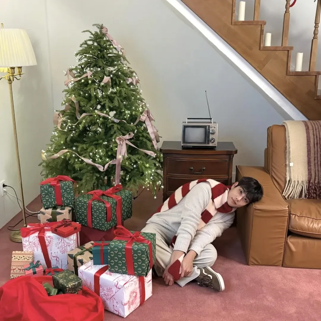 Latest photo of MJ (ASTRO)