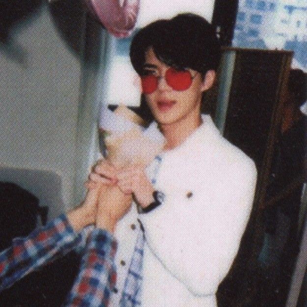 세훈 (EXO)의 비하인드 컷