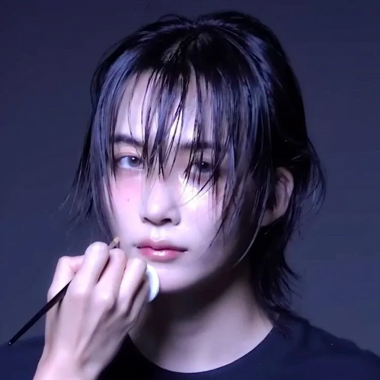 A moment captured by Jeonghan (SEVENTEEN)'s fan