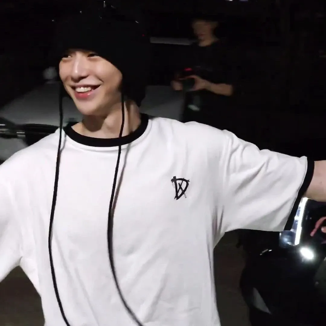 Foto aktivitas terbaru Kang Daniel