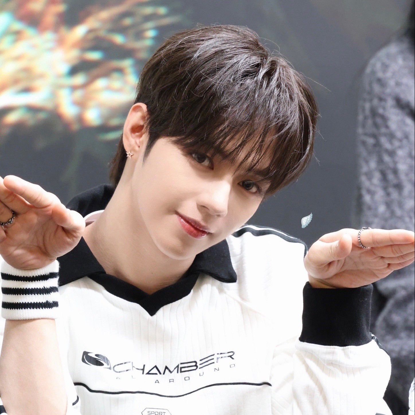 제이엘 (아홉)의 비하인드 컷